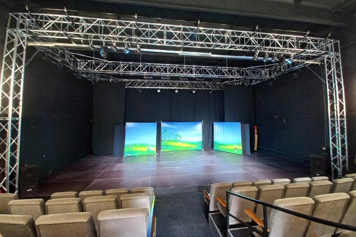 В театре «Читiген» установлено новое специализированное оборудование для сцены