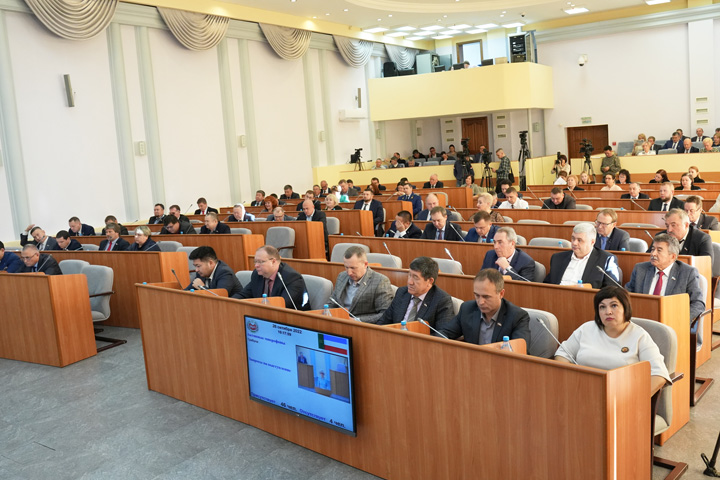 В Хакасии оппозицию действующей власти допустят на заседание 