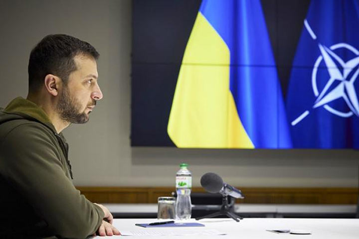 Украине готовят мир под американским сапогом