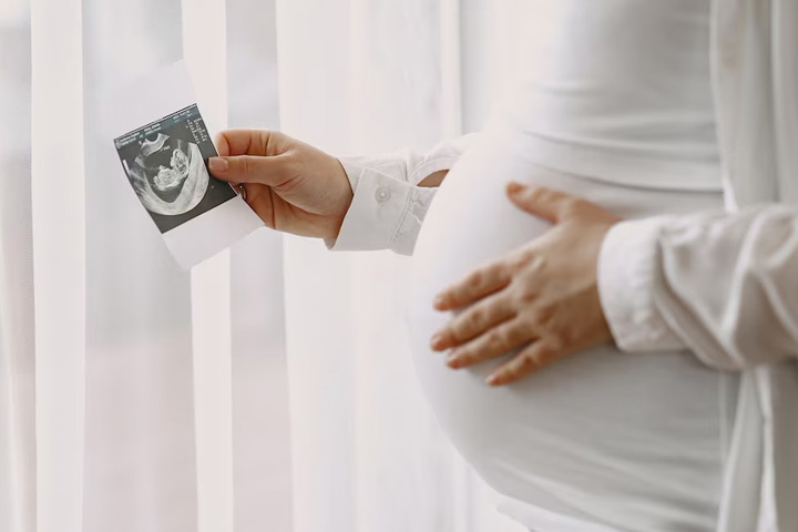 Сотни женщин в Хакасии получили пособие по беременности и родам 