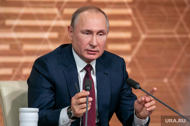 Путин успокоил россиян перед решением о признании Донбасса