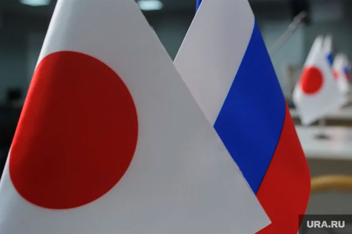 Япония разрывает отношения с США из-за России