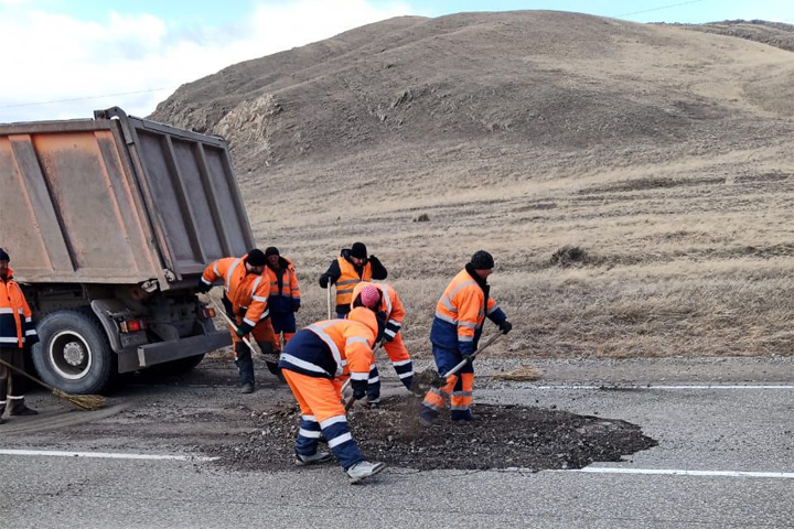 «ДСК-77»  ликвидирует пучинистые участки на дороге Абакан – Ак-Довурак 
