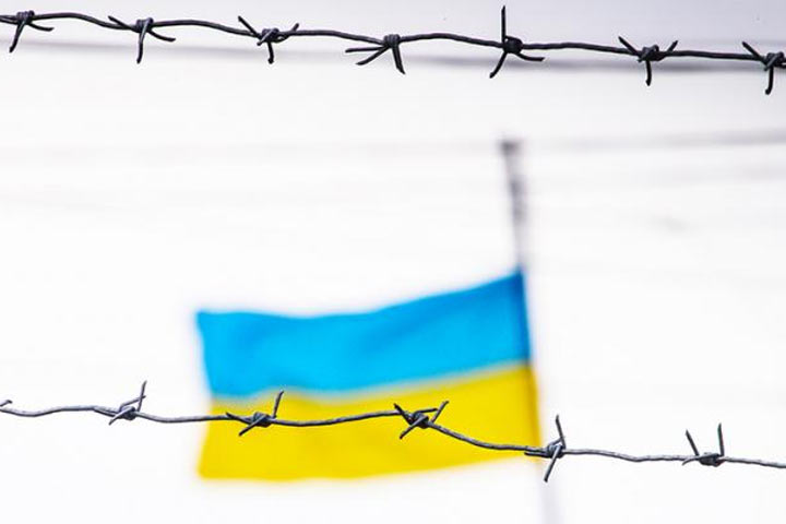 Границу с Украиной — на электронный замок, селянам — оружие