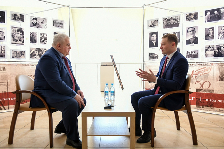 Губернатор Коновалов встретился с депутатом Государственной думы