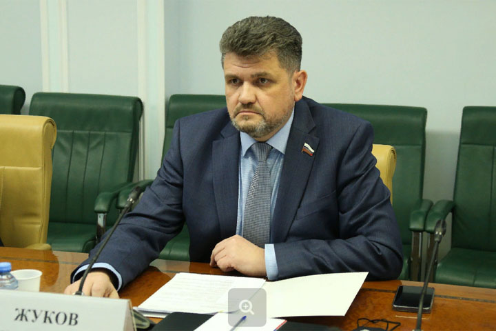 Александр Жуков: Поддерживаю решение президента 