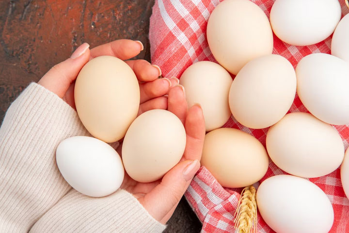 Что происходит с ценами на яйца перед Пасхой в Хакасии