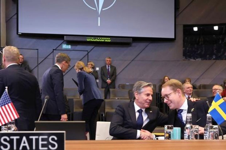 Шведы передумали вступать в НАТО