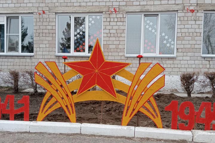 Образование Алтайского района готовится встретить победный май