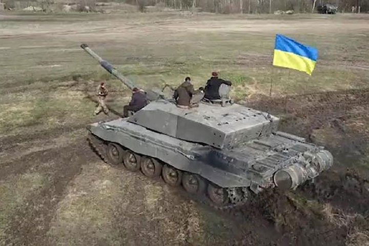 Киев несет потери танков далеко от линии фронта