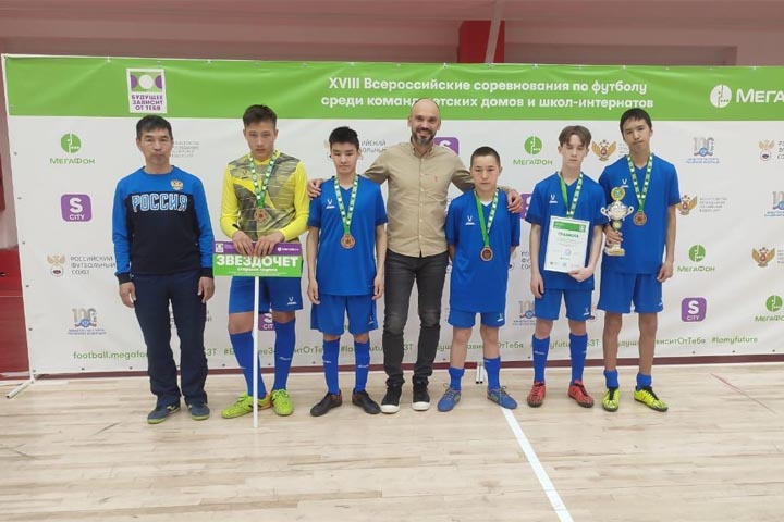 Спортсмены «Ирбиса» - призеры Всероссийских соревнований по мини-футболу
