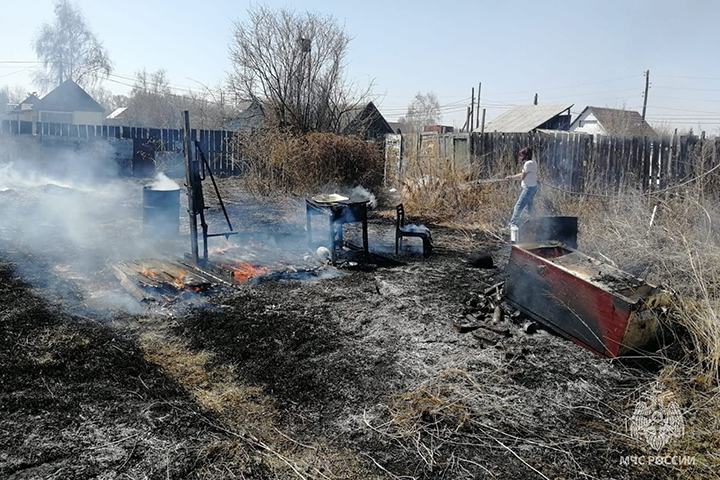 Абаканские дачники нарушили особый противопожарный режим