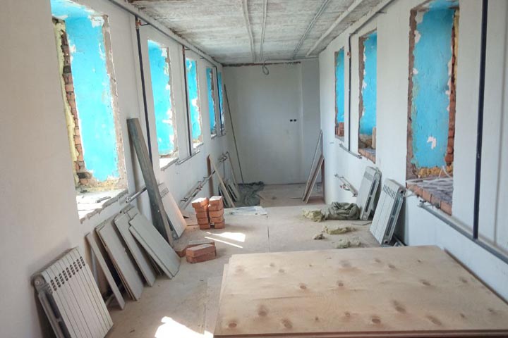 В школе в Алтайском районе кипит ремонт