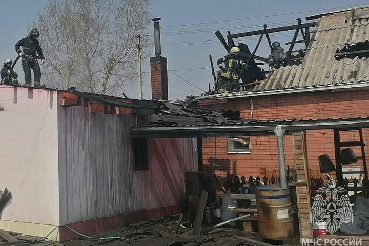 Пострадавший на пожаре в поселке Аскиз мужчина скончался в больнице