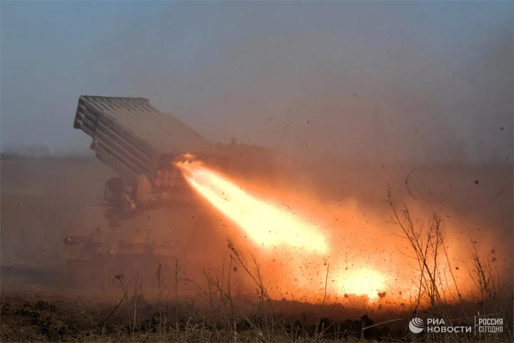 Российские «Торнадо-Г» сорвали ротацию украинских войск в ЛНР