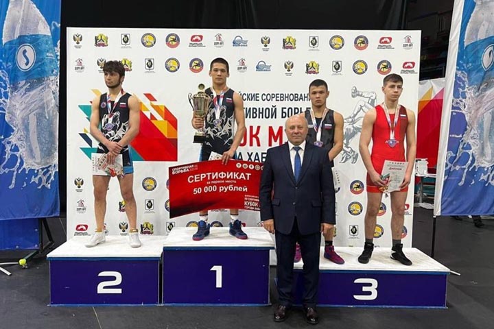 Ильяс Палтушев – победитель всероссийских соревнований по греко-римской борьбе