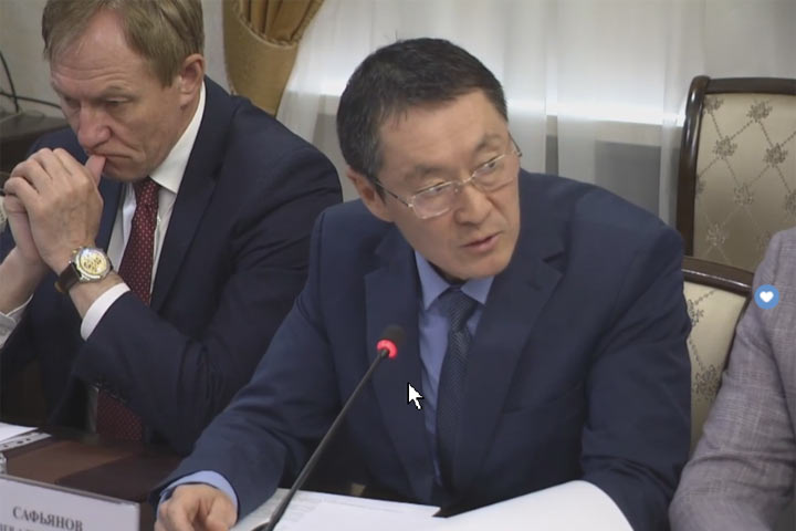 Министр Сафьянов доложил, кто в Хакасии получит гранты и на что их можно использовать