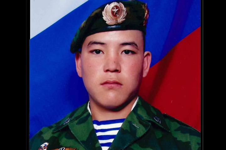Военнослужащий из Бейского района погиб в ходе выполнения боевого задания 