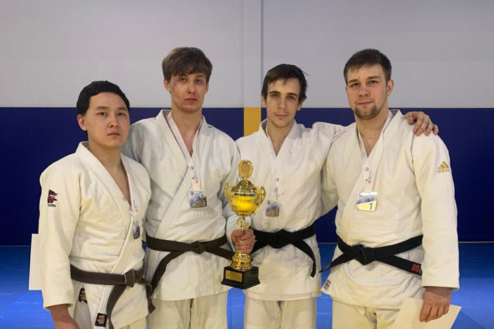 Студенты из Хакасии завоевали 4 медали на крупных соревнованиях 