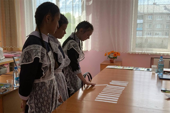 В Алтайском районе выпускники школы-интерната получили свидетельства о профессиональном образовании