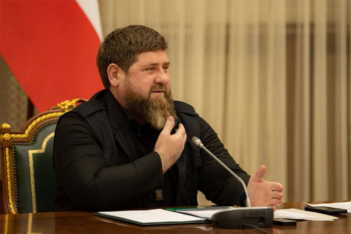 Кадыров предложил ввести в России военное положение в ответ на атаки беспилотников