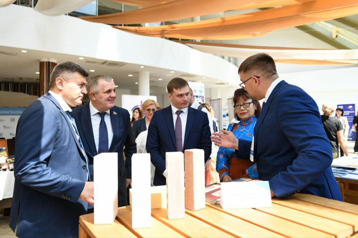 Открылась международная выставка «Бизнес-платформа Хакасии – 2023»