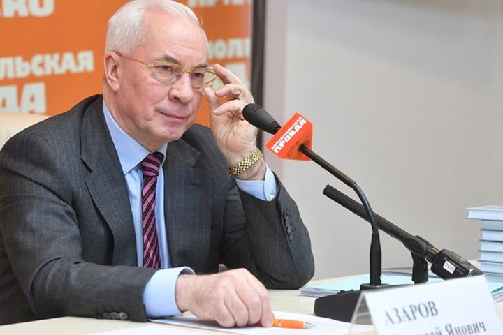 Николай Азаров назвал реальных шефов Украины 
