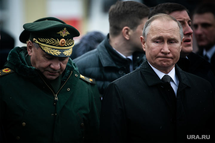 Шойгу доложил Путину о готовности оружия против НАТО 