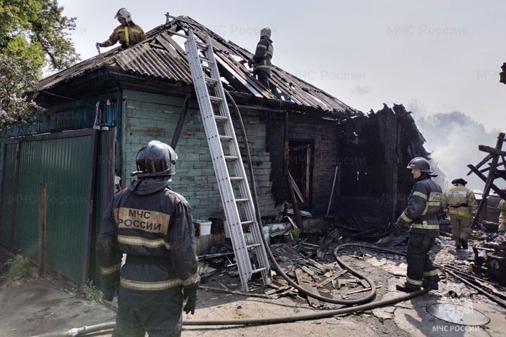 В Абакане частный дом сгорел из-за газа 