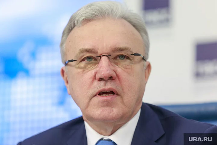 Экс-губернатора Красноярского края Усса избрали сенатором
