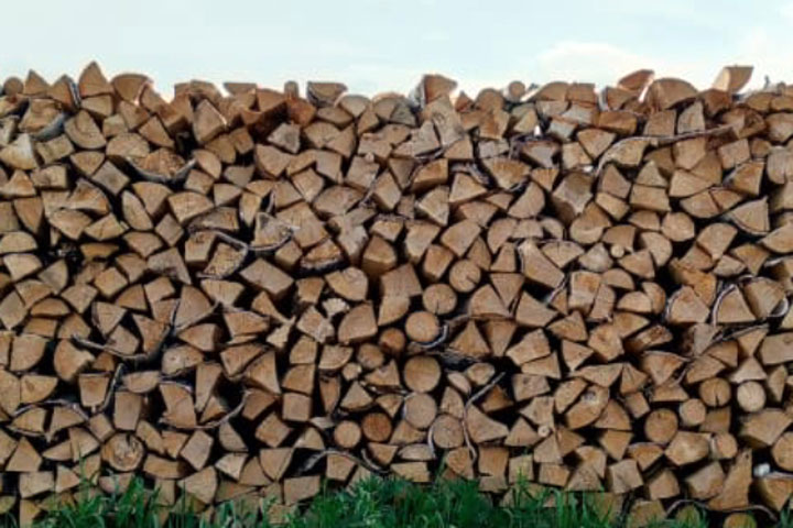 В Хакасии помогли семьям мобилизованных дровами