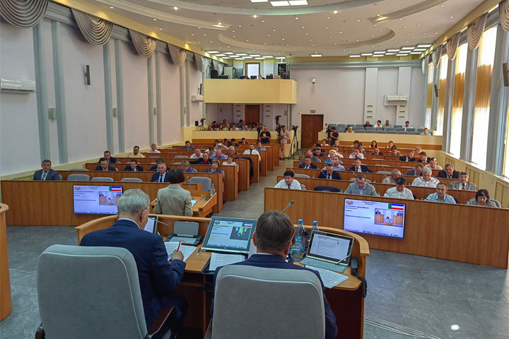 Последняя сессия депутатов Хакасии - дальше и «шпана всякая идет»