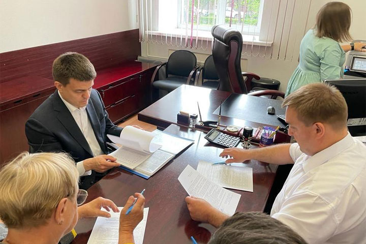 Михаил Котюков подал документы на выборы губернатора в Красноярском крае 