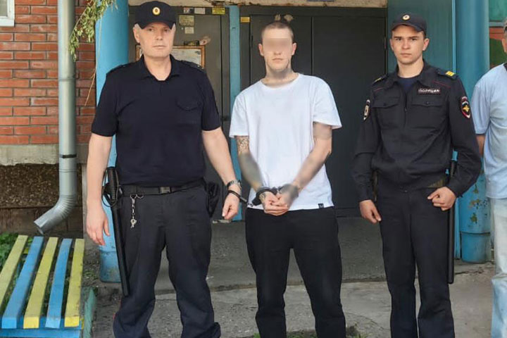 Задержан курьер, забиравший у пенсионерок Саяногорска деньги для мошенников
