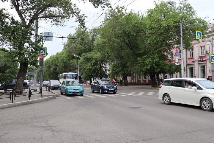 На улице Абаканской в столице Хакасии установили временный светофор