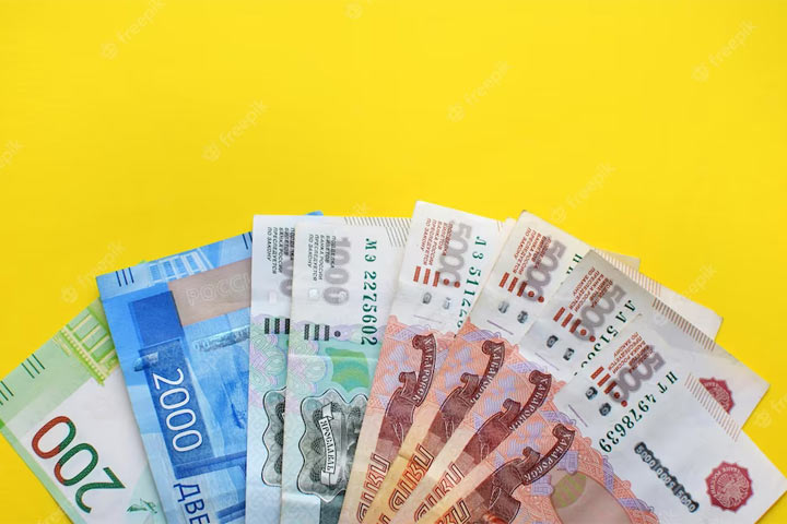 В Хакасии десятки тысяч граждан получают ежемесячные денежные выплаты