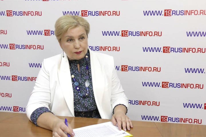 Ректор ХГУ Татьяна Краснова идет на выборы, но не оставит университет