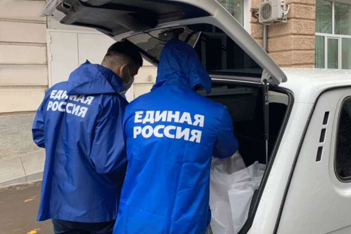 Через медицинскую миссию «Единой России» в новых регионах прошли 2 тысячи волонтёров