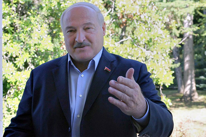 «Большие предпосылки». Лукашенко предупредил русских накануне главного удара Украины