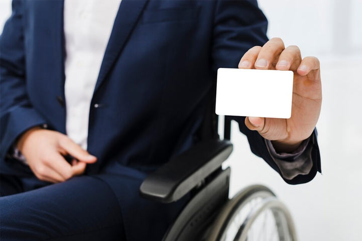  В Хакасии инвалиды получают электронные сертификаты