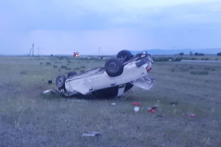 В Хакасии ВАЗ улетел в кювет, водитель погиб 