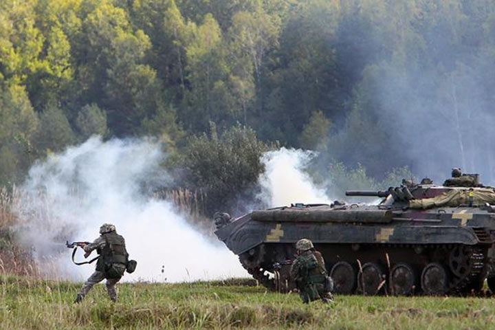 «Самоубийство» ВСУ. Командование снова гонит свои войска на русские мины