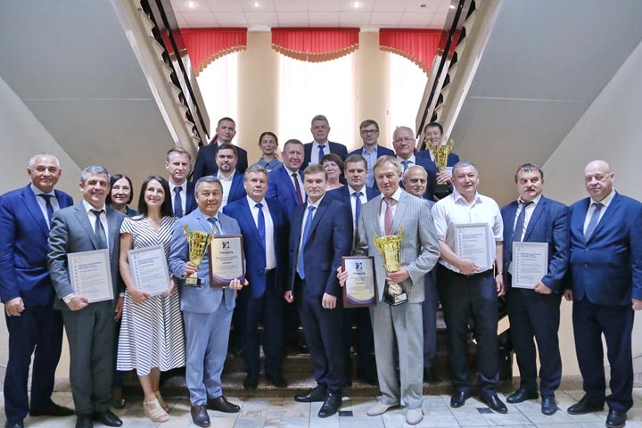 Самым спортивным министерствам Хакасии вручены награды 