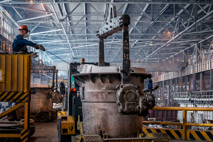 Более 70 металлургов Хакасии досрочно вышли на пенсию 