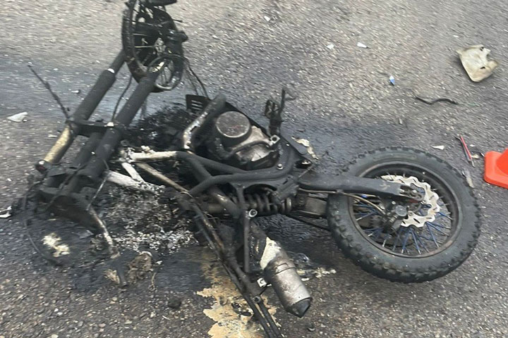 Два мотоциклиста столкнулись на ночной трассе и погибли