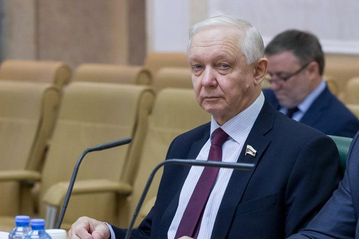 Сенатор от Хакасии Валерий Усатюк отмечает 75-летний юбилей