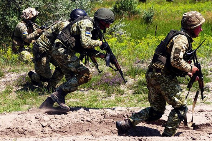 ВСУ драпают из Новоселовского: Перелом на Сватовском фронте