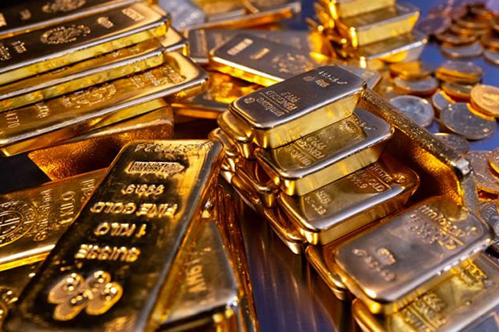 Зачем России много золота, если государство его не покупает