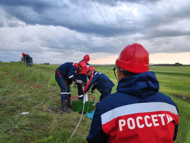 «Россети Сибирь» полностью восстановили поломанную грозой ЛЭП в Хакасии