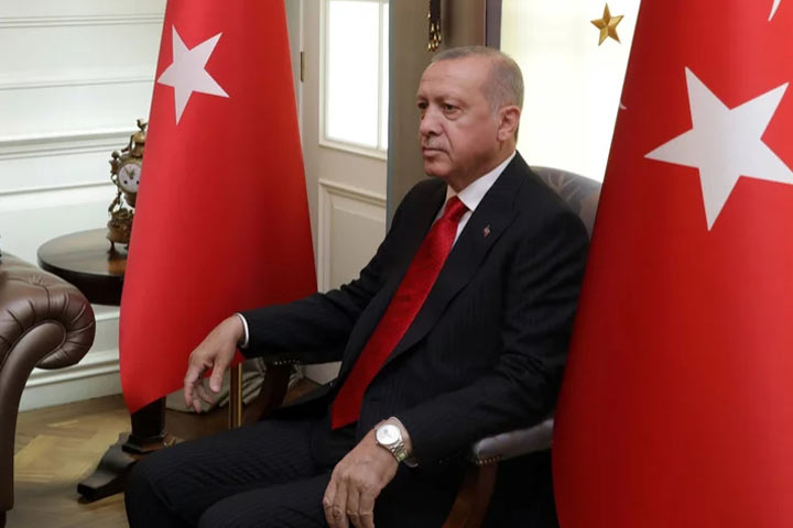 Эрдоган пообещал поговорить с Путиным по поводу зерновой сделки